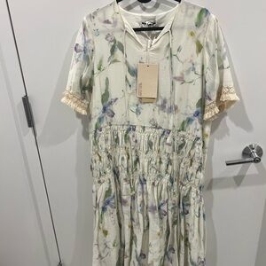 Floral women’s Dress in Cream and Purple